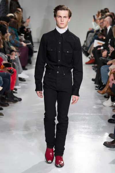 Look 37